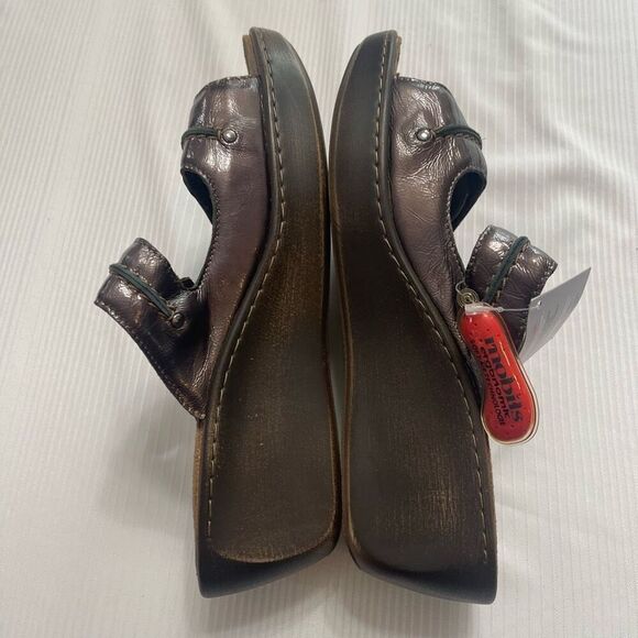 NWT Mephisto Mobils Patent Leather Sandals Size 40 US 10 New - Picture 5 of 7